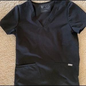 2 figs double pocket tops- black and teal